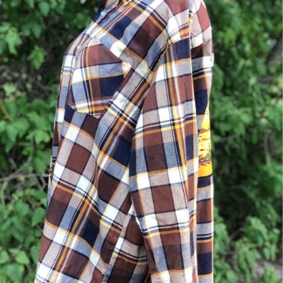 Upcycled Vtg Flannel Shirt with Cowboy Appliqué - Picture 5 of 7